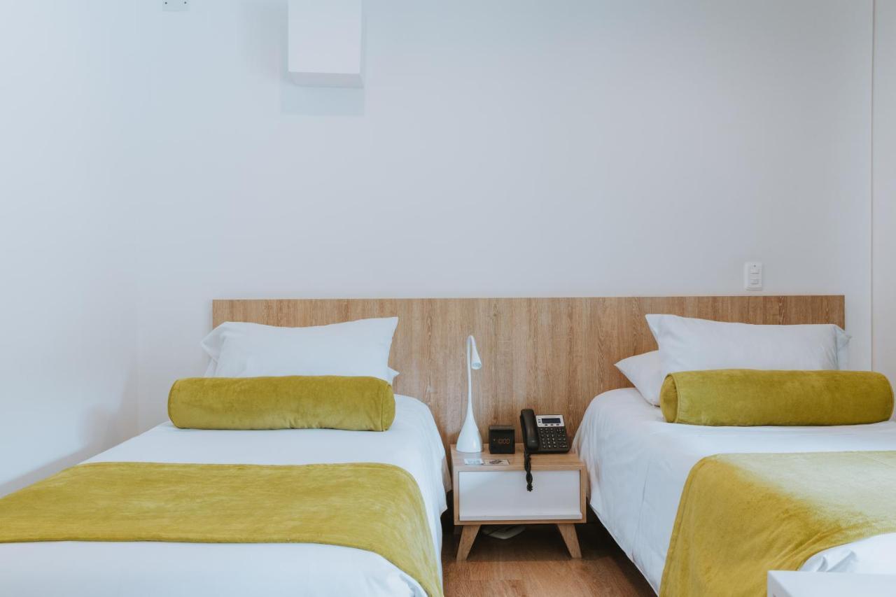 Travelers Rio Verde Living Suites Rionegro Exterior foto