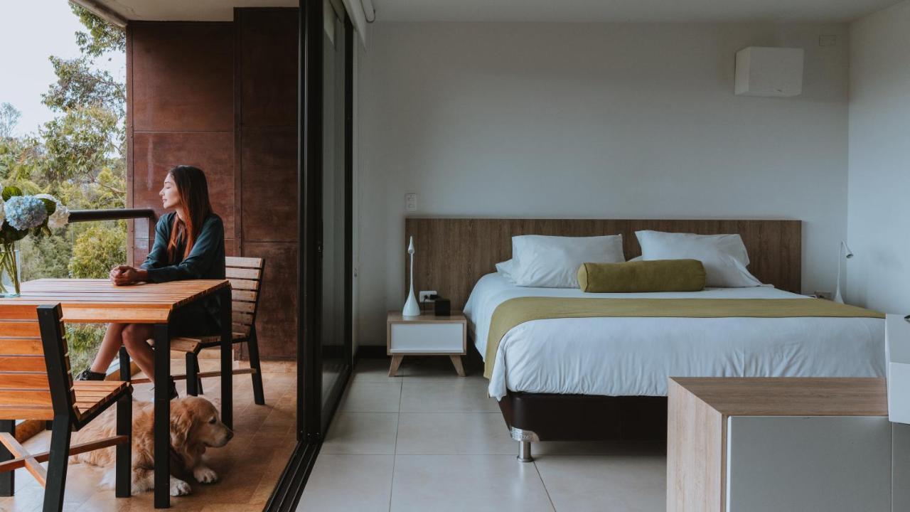 Travelers Rio Verde Living Suites Rionegro Exterior foto