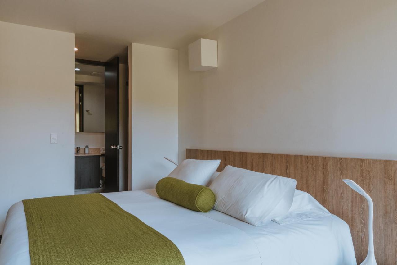 Travelers Rio Verde Living Suites Rionegro Exterior foto