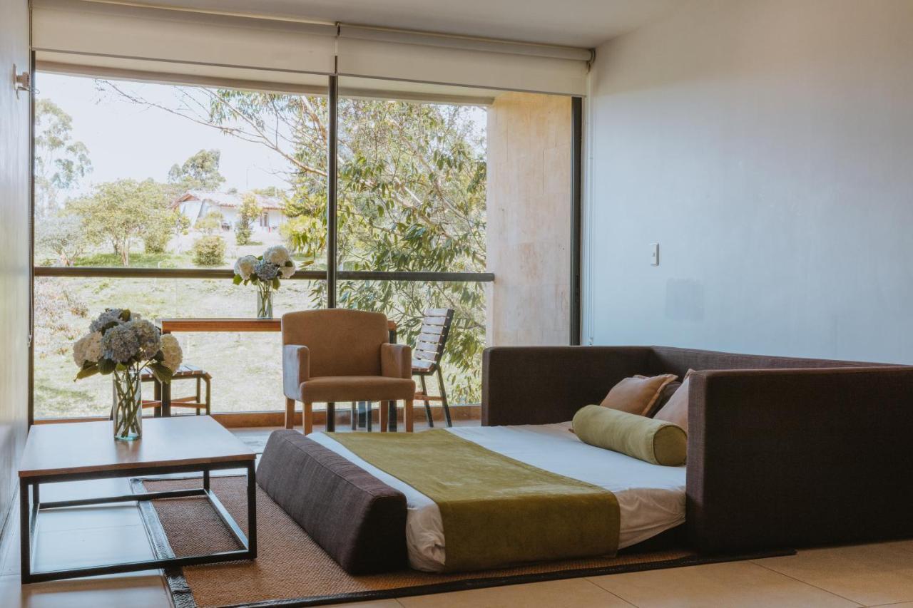 Travelers Rio Verde Living Suites Rionegro Exterior foto