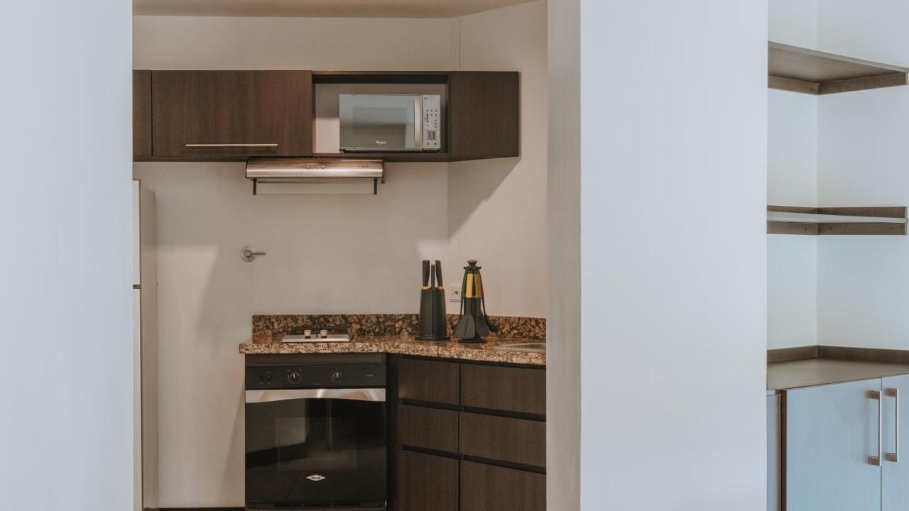 Travelers Rio Verde Living Suites Rionegro Exterior foto