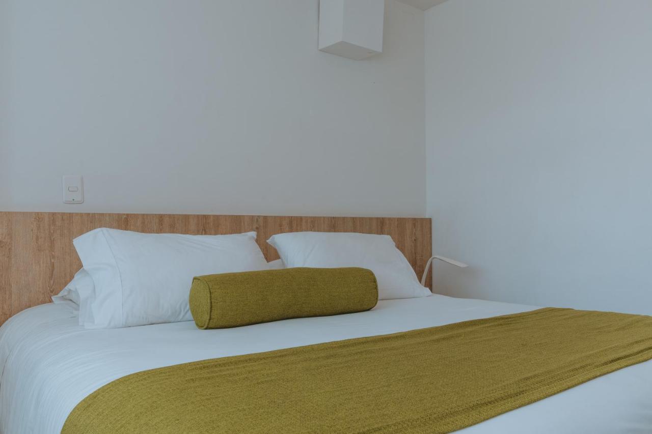 Travelers Rio Verde Living Suites Rionegro Exterior foto